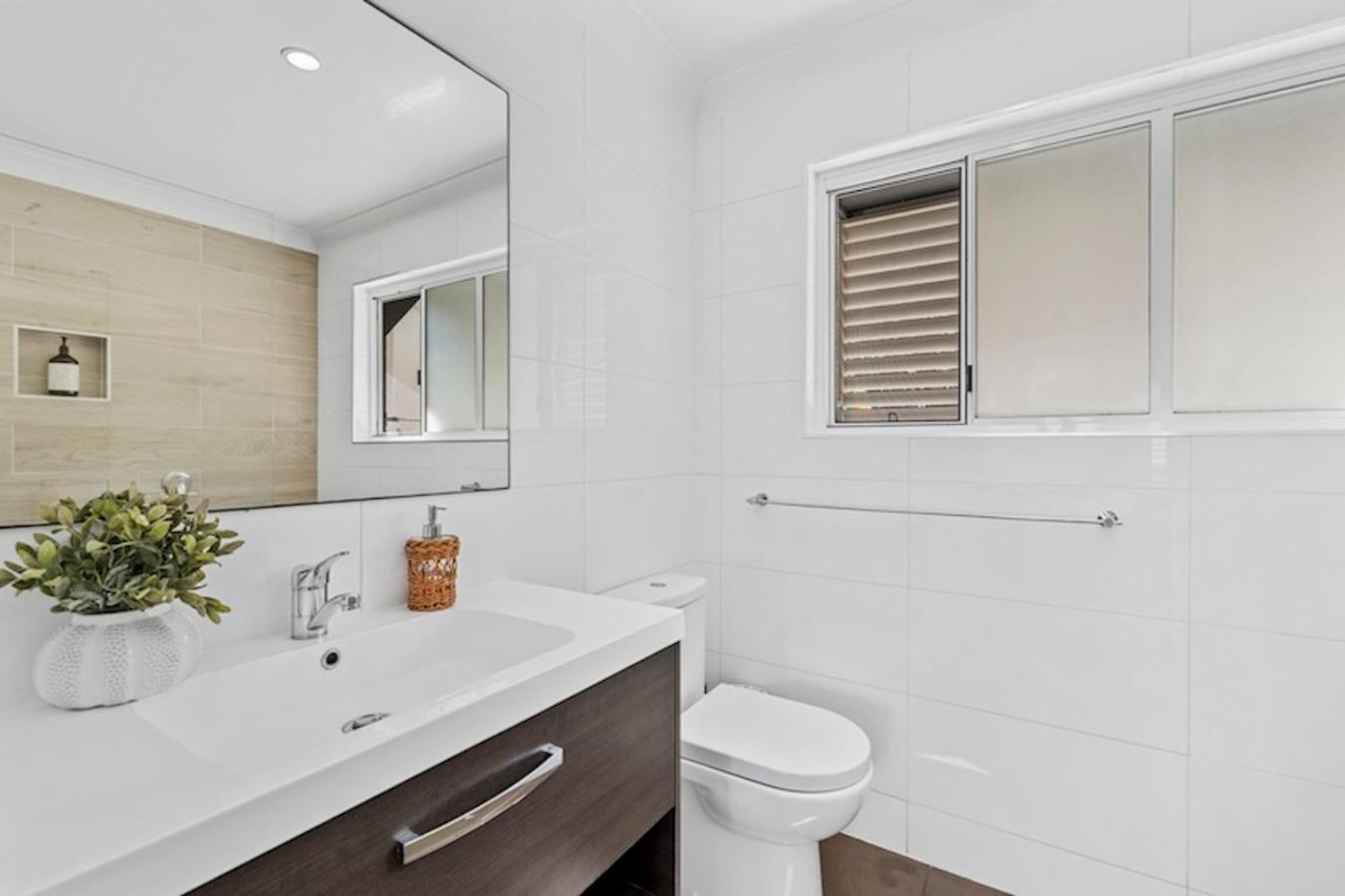 Apartment The Cove - Ocean Views - Sleeps 6 *